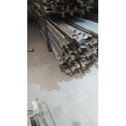 Rodapiés metálicos para andamios – Seguridad en varias medidas