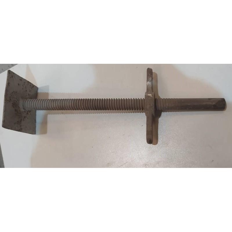 Base regulable 0,5 m – Ajuste de altura para andamios